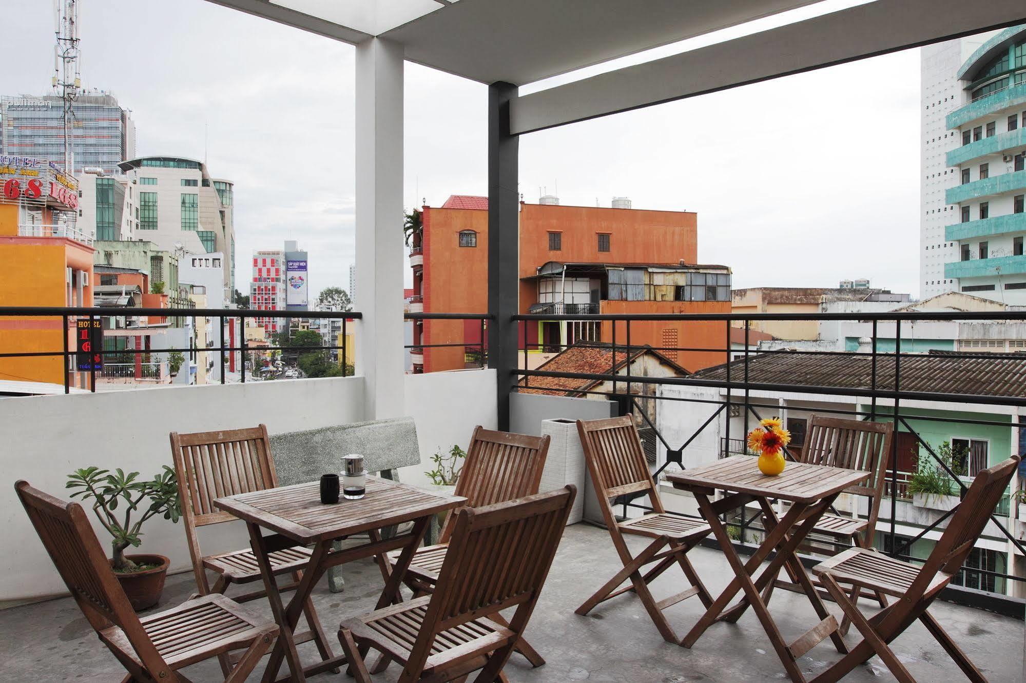 Dream Station - Saigon Hostel Ho Chi Minh City Exterior photo