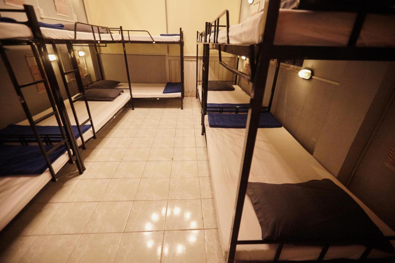 Dream Station - Saigon Hostel Ho Chi Minh City Exterior photo